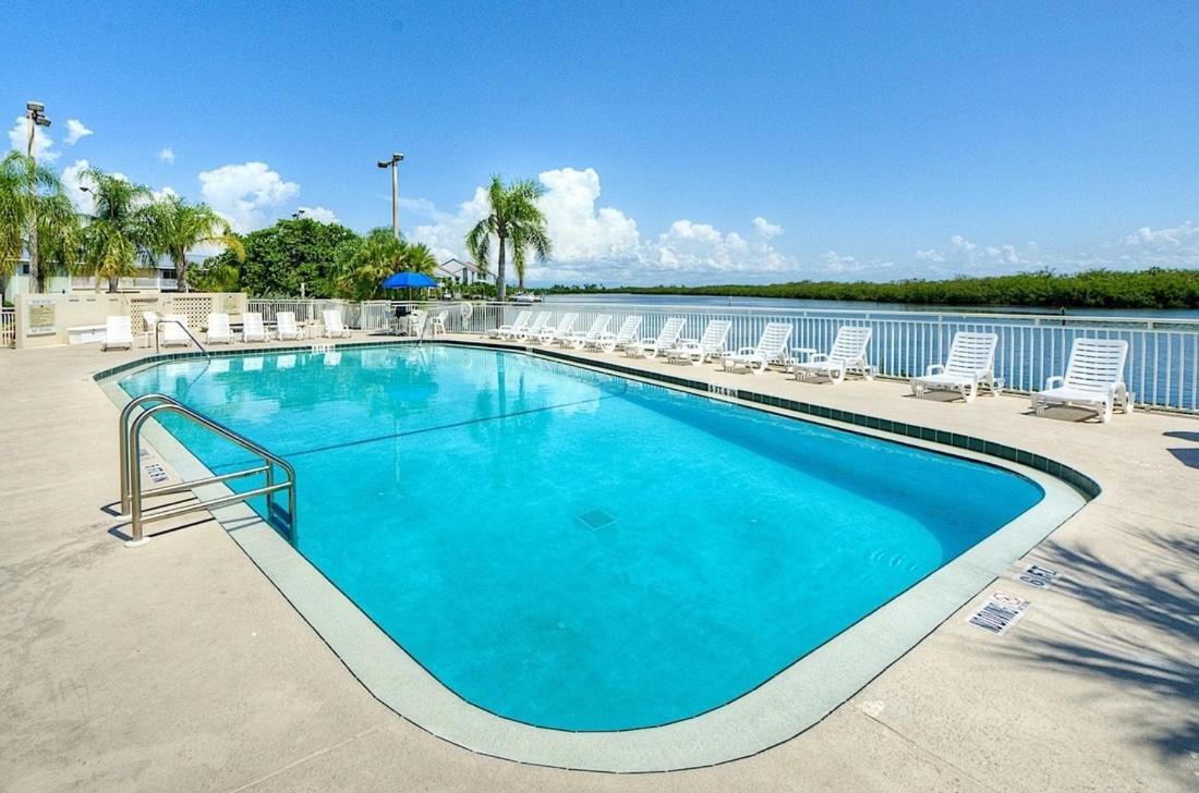Sunsetview Studio116 Beach Steps Away Pool Wifi Раскин Экстерьер фото